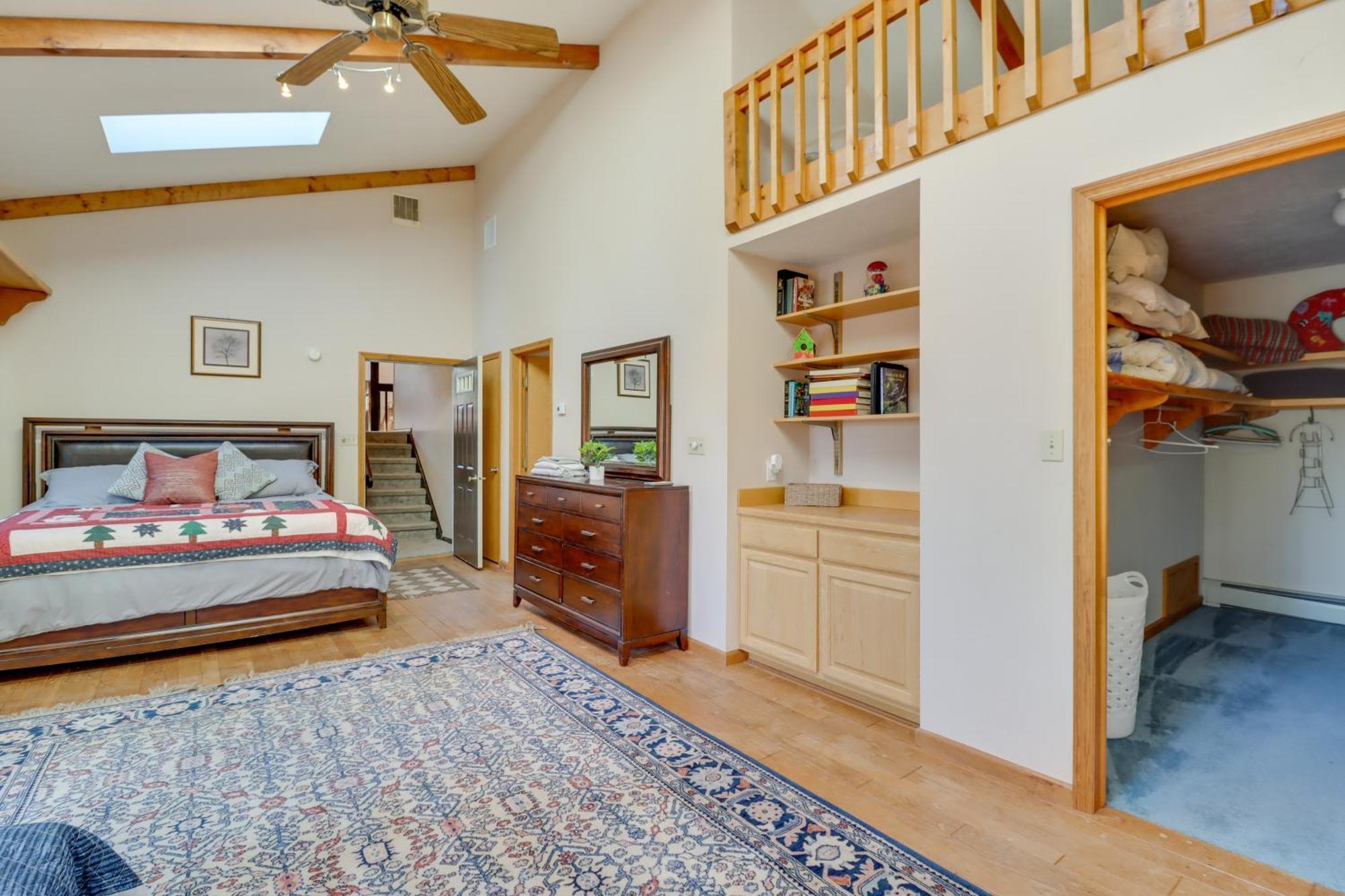 Lakefront Retreat With Kayaks, Near Skiing Ferienhaus *