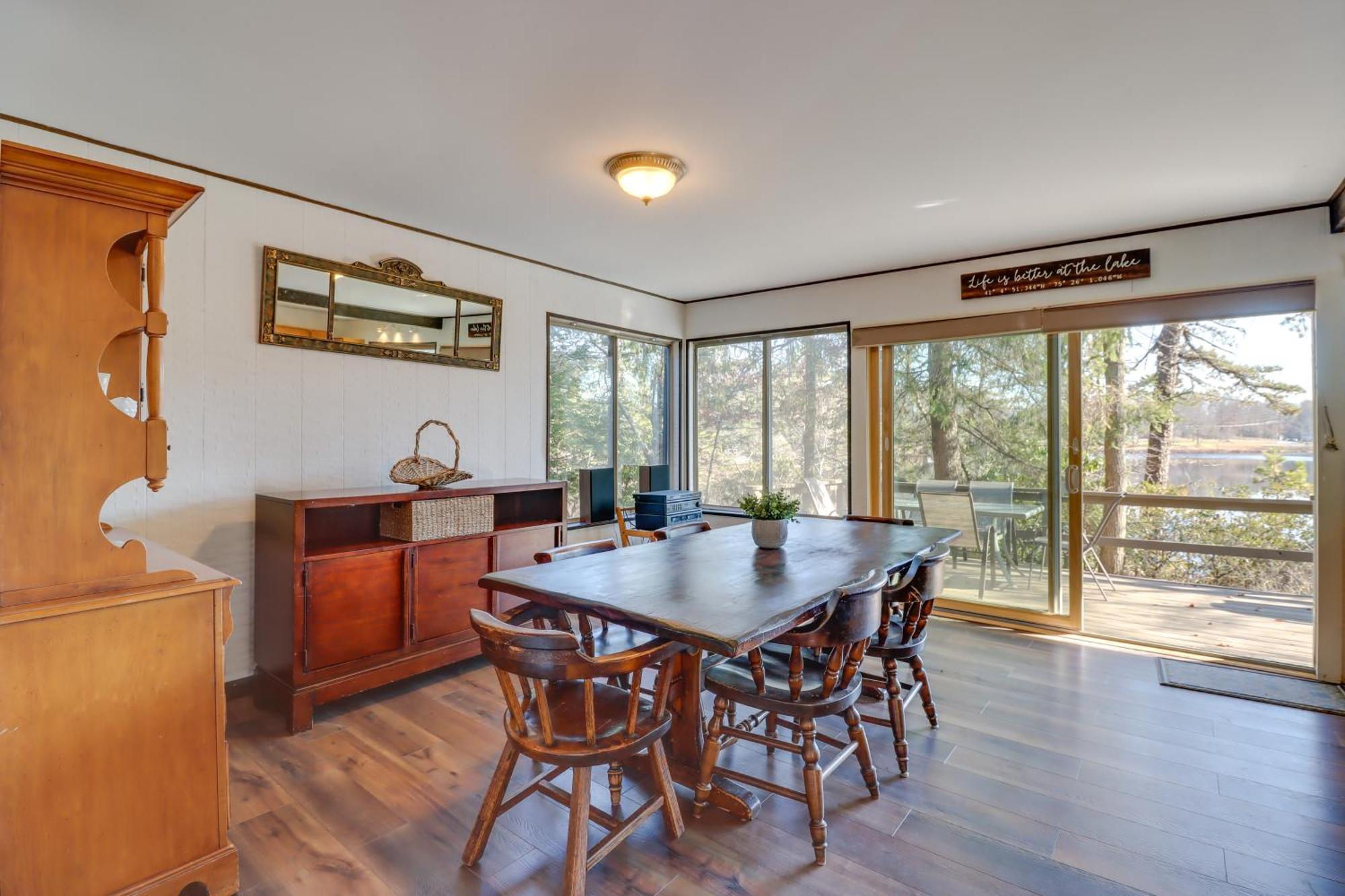 Lakefront Retreat With Kayaks, Near Skiing * Long Pond