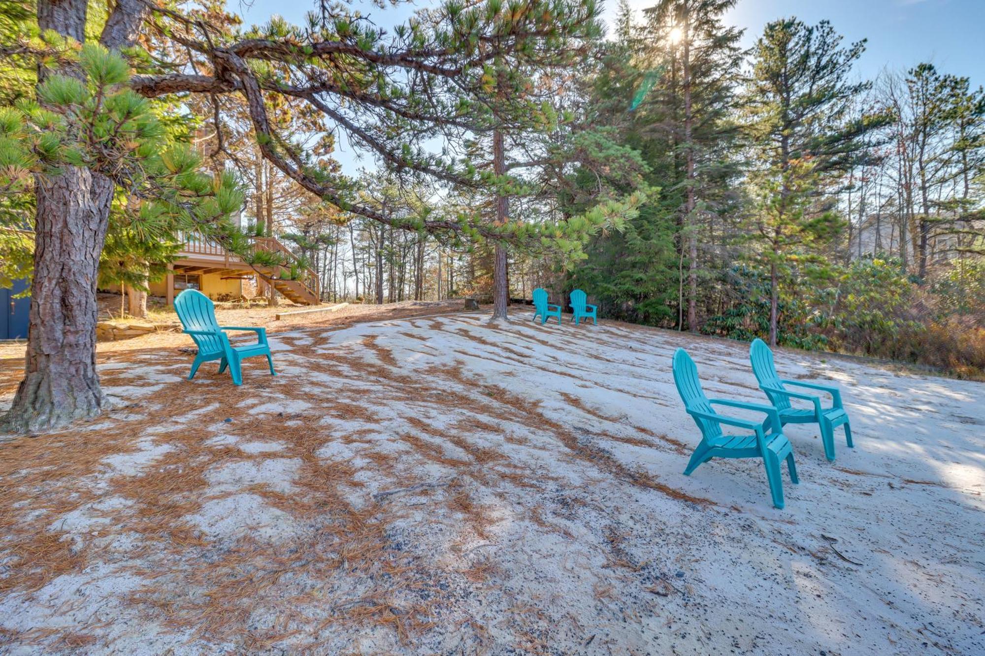 Ferienhaus Lakefront Retreat With Kayaks, Near Skiing *